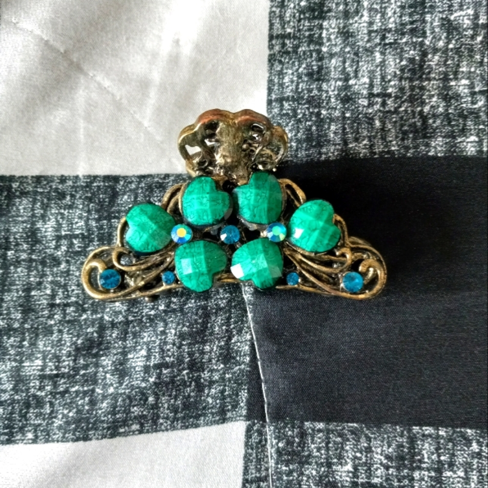 Jeweled Barrett